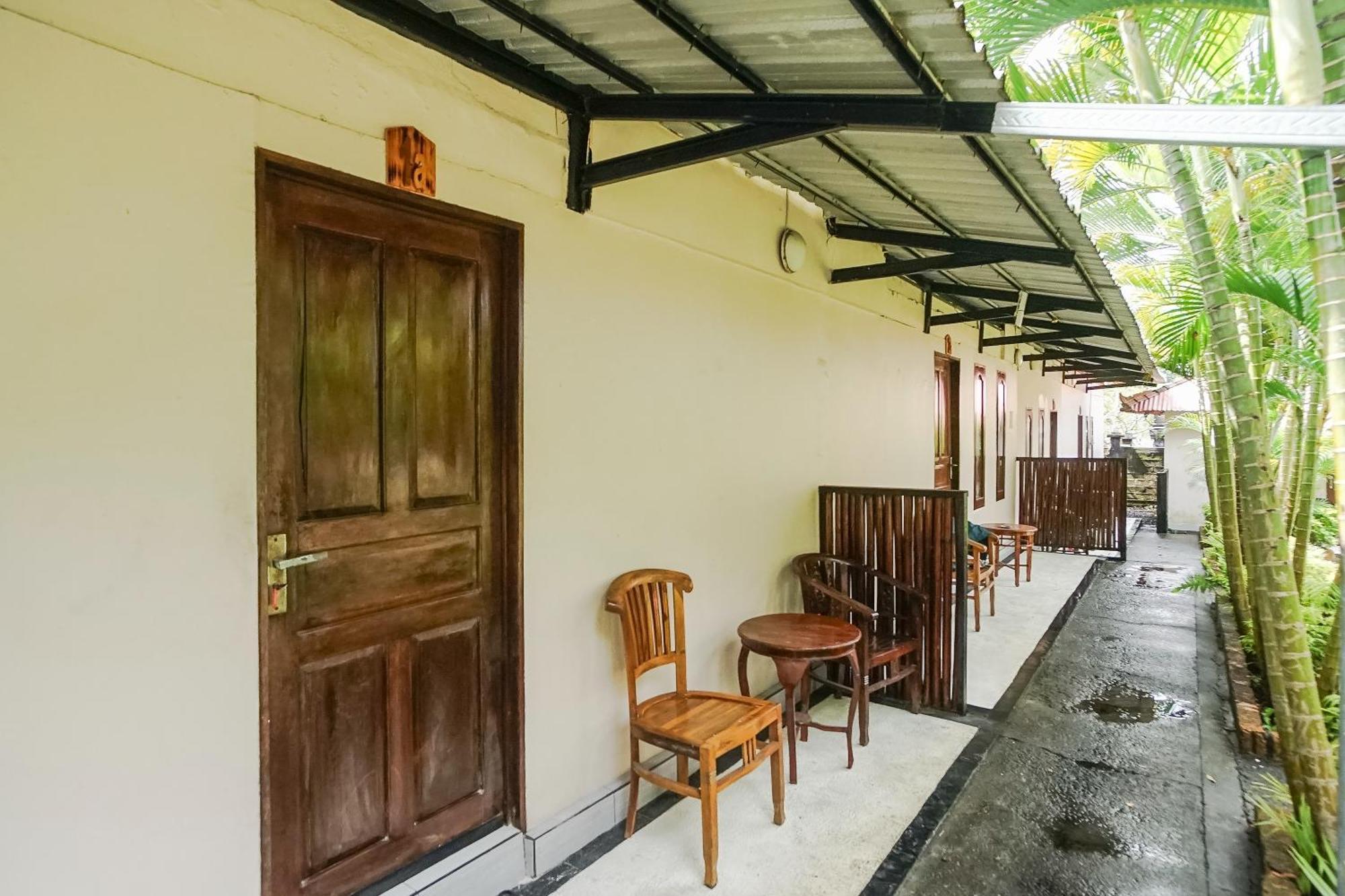 Hotel Kampung 168 Jimbaran Esterno foto